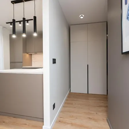 Two-story Urban Gem Apartment *