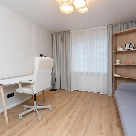 Apartment Two-story Urban Gem