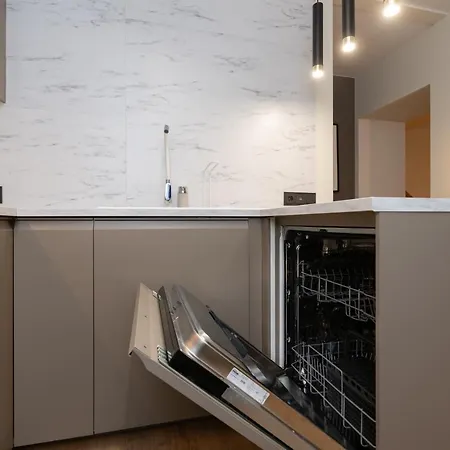 Apartment Two-story Urban Gem