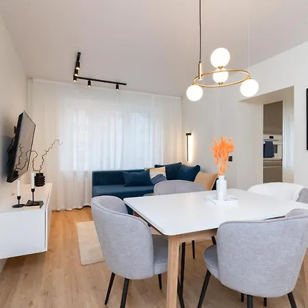 Two-story Urban Gem Apartament Tallin