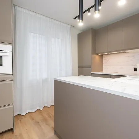 Two-story Urban Gem Apartment