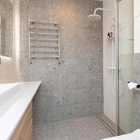Two-story Urban Gem Apartmán